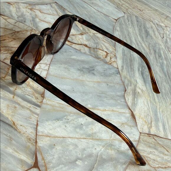 Tommy Hilfiger Brown Sunglasses